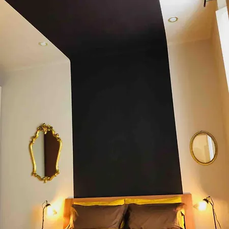 Apartment Piazza Vittorio Rome